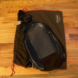 NWOT flawless Coach bleecker sling